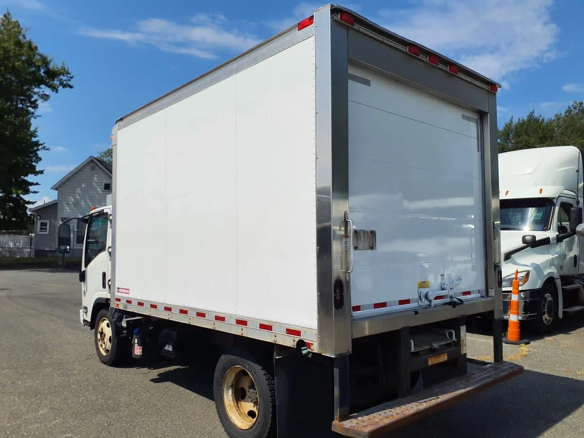 2019 Isuzu NRR in Springfield, MA — photo 6