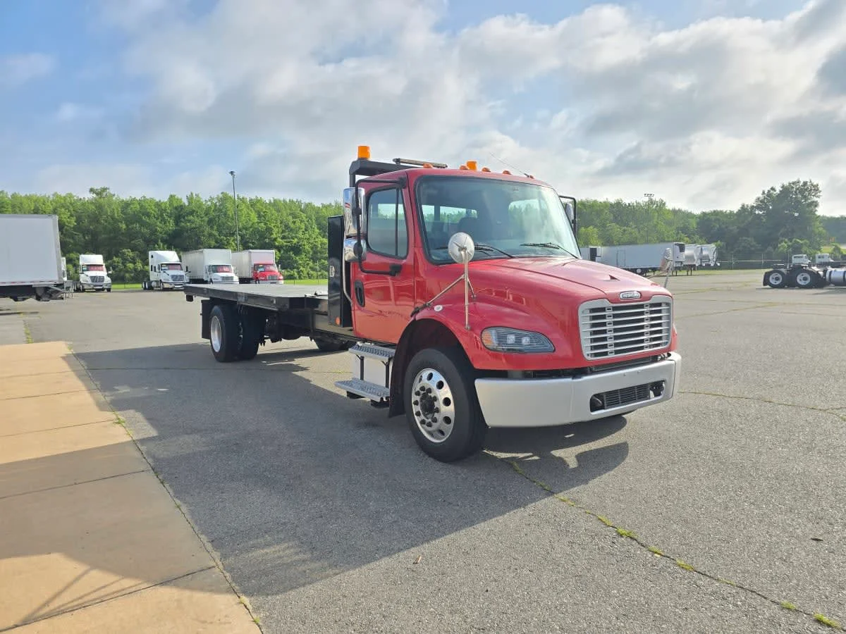 2018 Freightliner M2 106 in North Little Rock, AR — photo 3