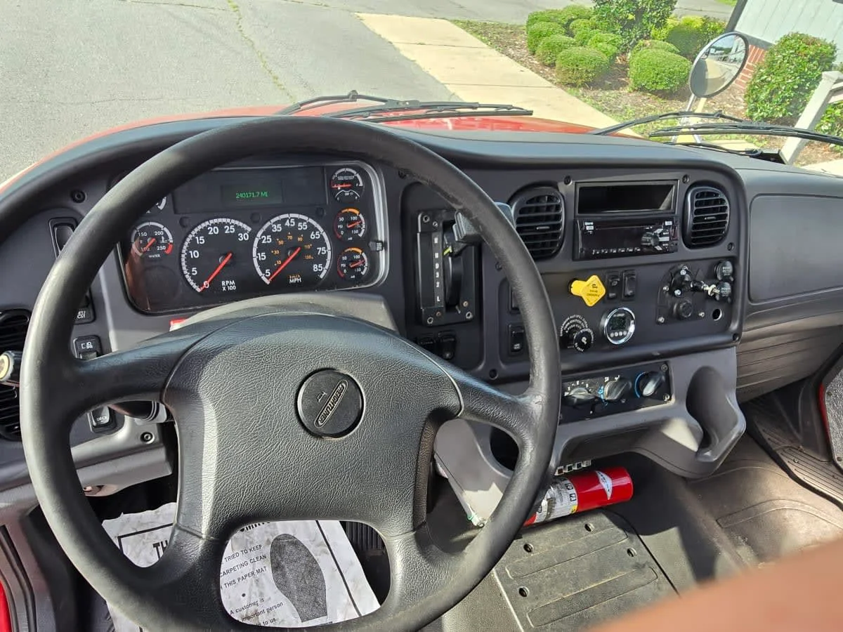 2018 Freightliner M2 106 in North Little Rock, AR — photo 7
