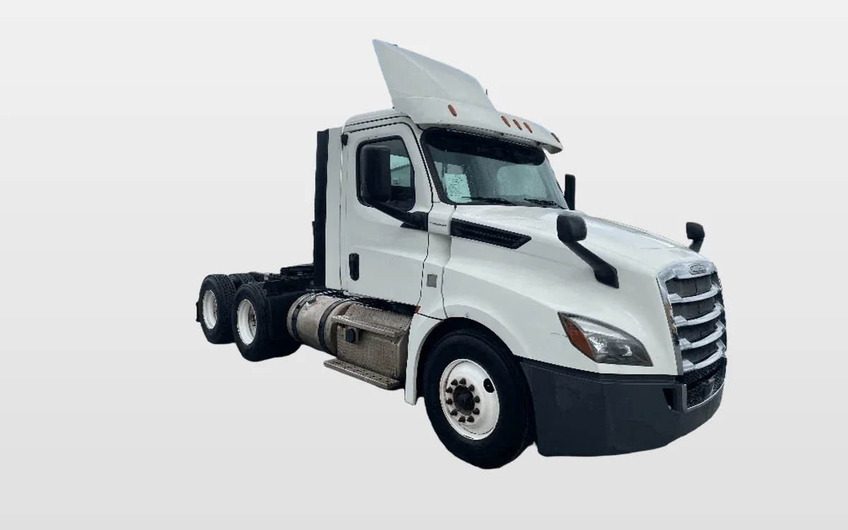 2019 Freightliner - image 1