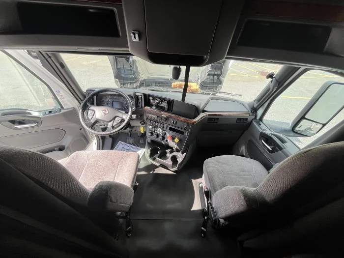 2022 International LT — photo 20
