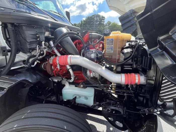 2022 International LT — photo 11