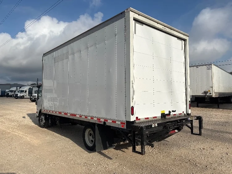 2022 Isuzu NRR - image 6