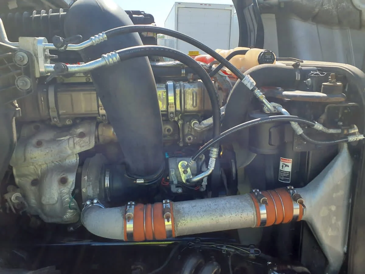 2020 Freightliner Cascadia in Wayland, MI — photo 13