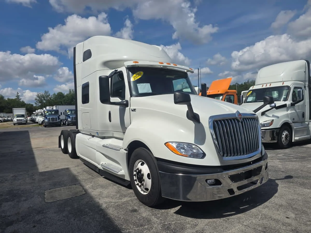 2020 International LT in Tampa, FL