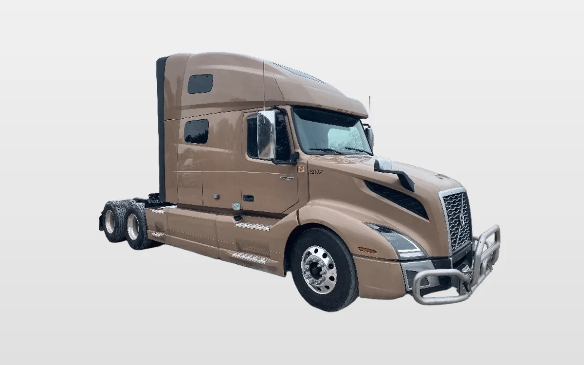 2021 Volvo - image 1