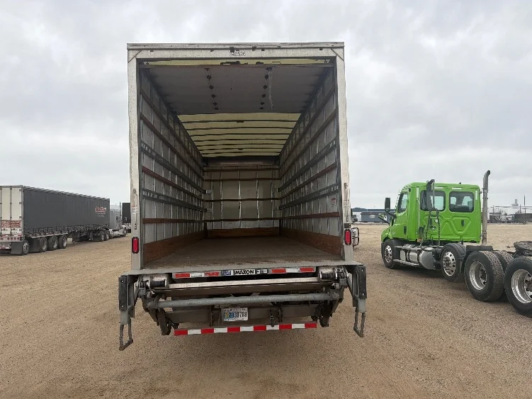 2020 Freightliner M2 106 - image 8