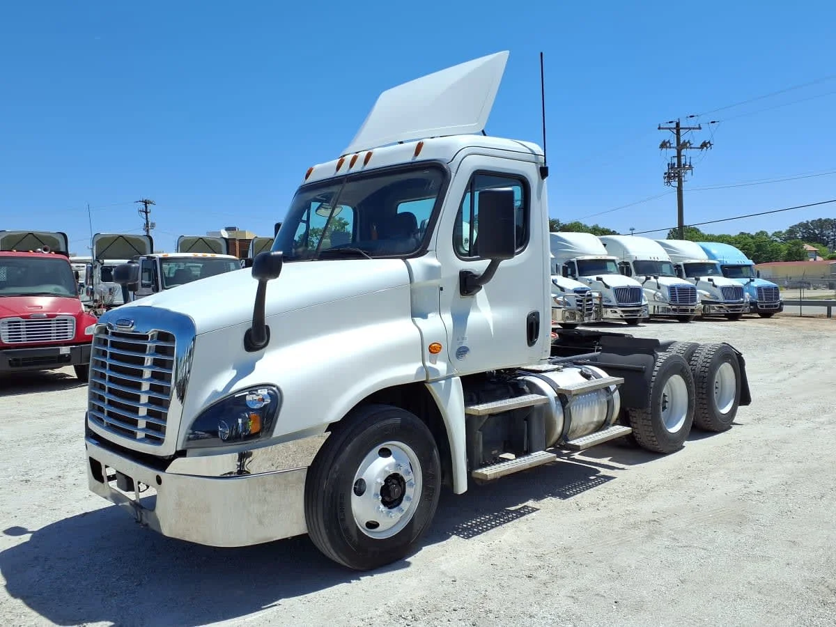 2018 Freightliner Cascadia in Greenville, SC