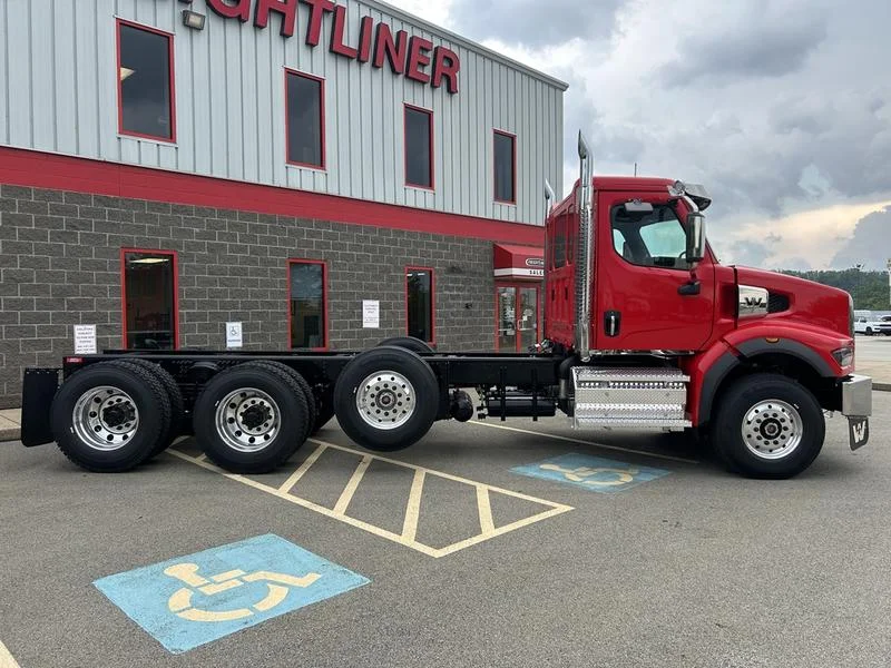 2026 Western Star 49X in Pittsburgh, PA — photo 3