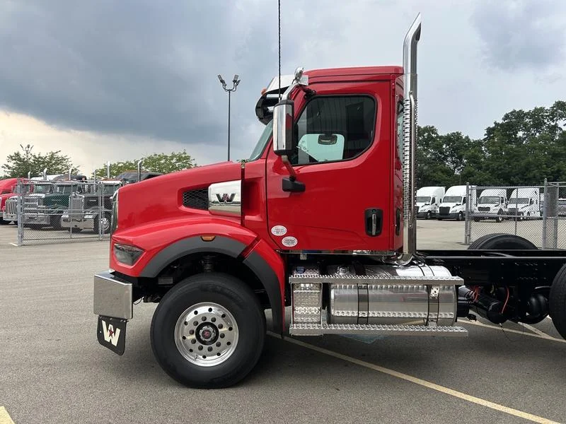 2026 Western Star 49X in Pittsburgh, PA — photo 8