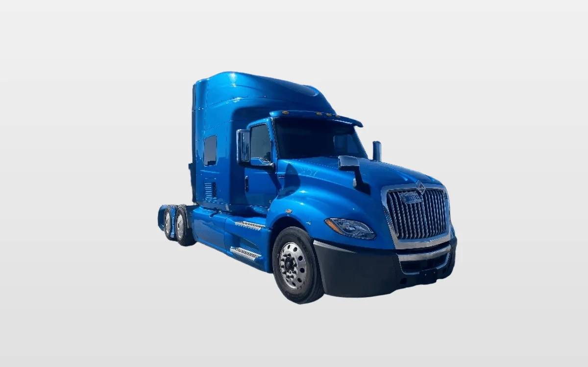 2020 International LT - image 1