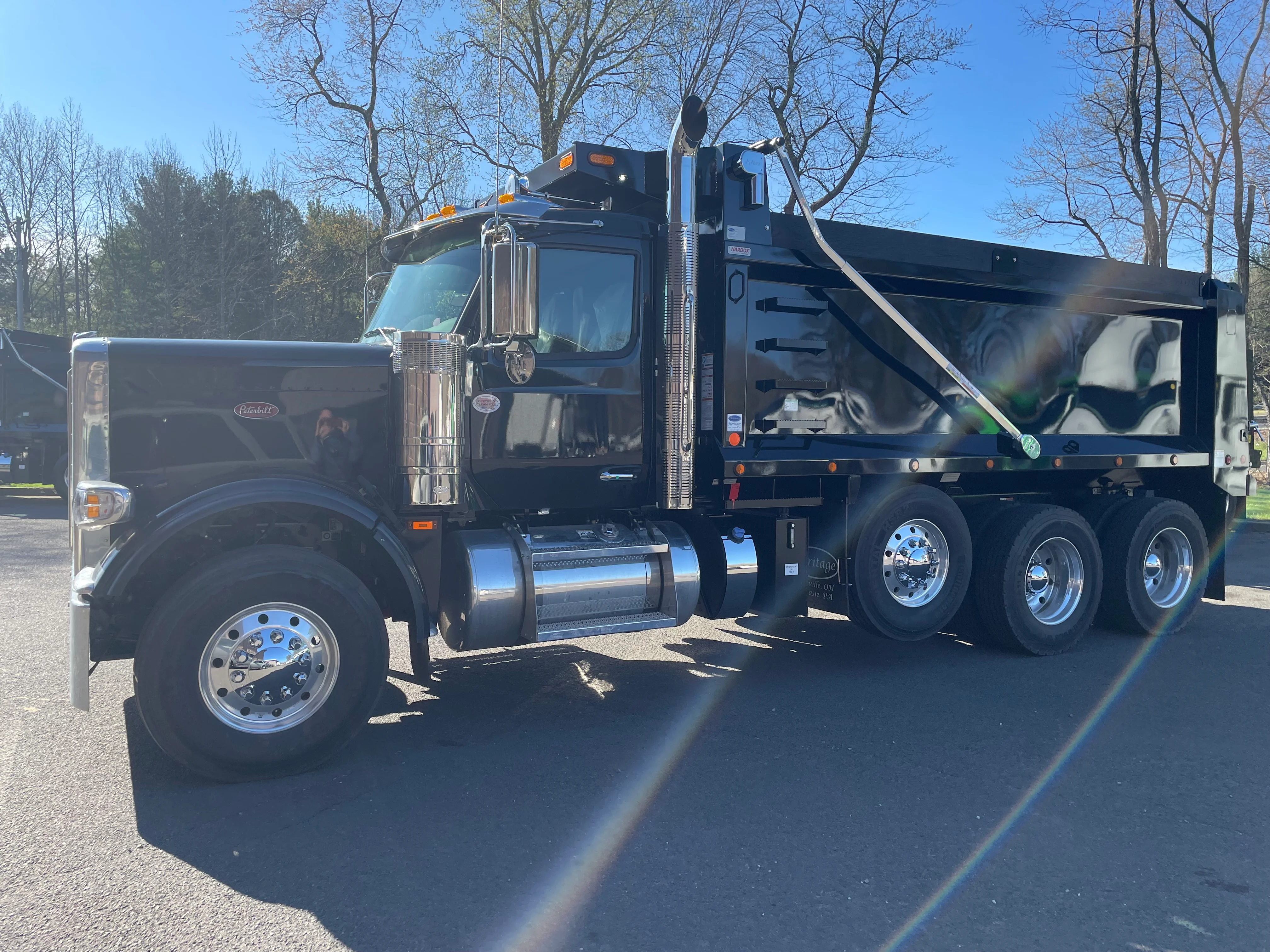 2027 Peterbilt 589 in CLARKSBURG, WV