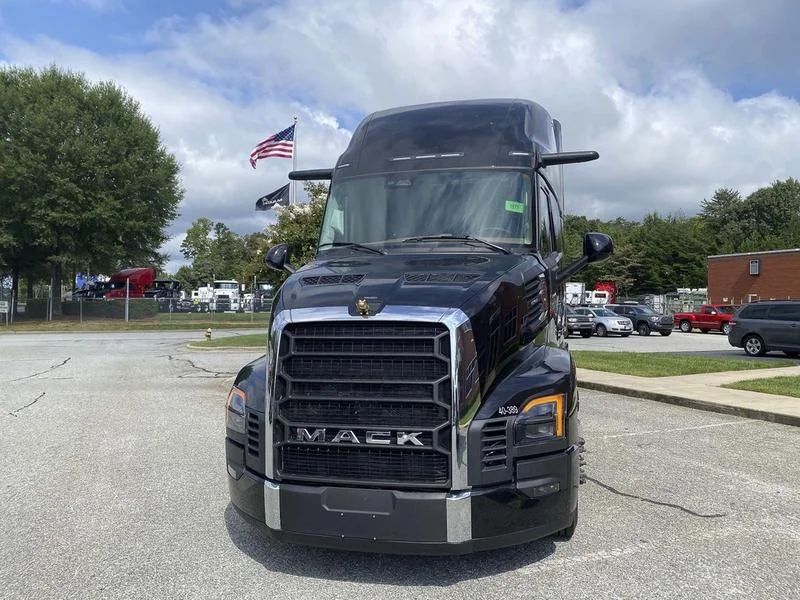 2026 Mack Anthem - image 7