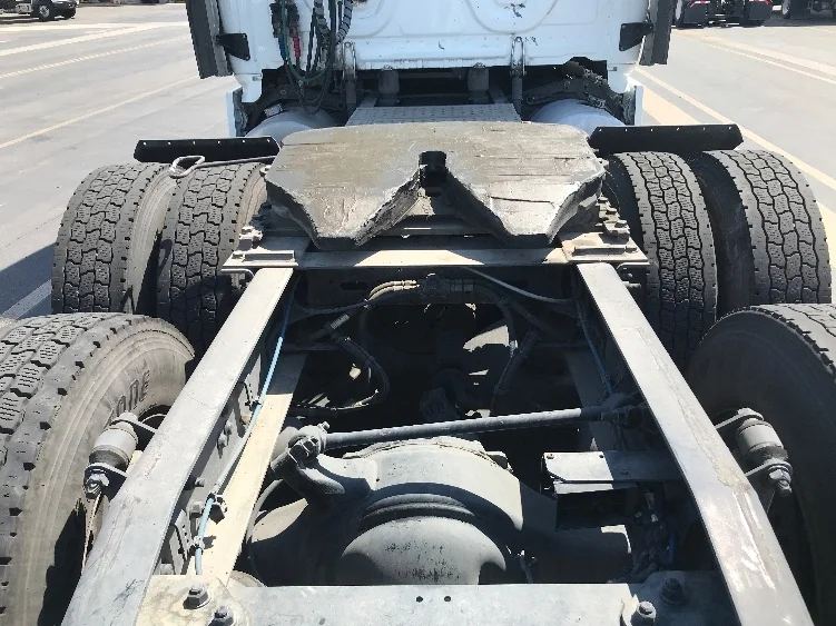 2024 Freightliner Cascadia - image 6