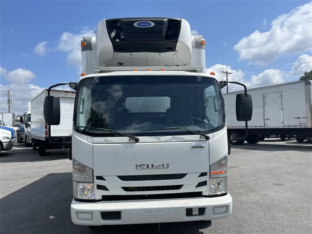 2017 Isuzu NPR - image 2