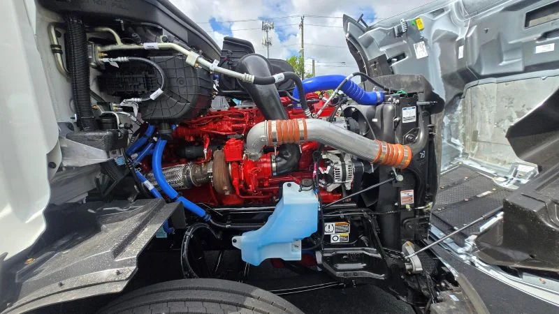 2027 Peterbilt 579 in Fort Pierce, FL — photo 8