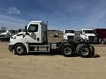 2021 Freightliner Cascadia in MN — photo 30