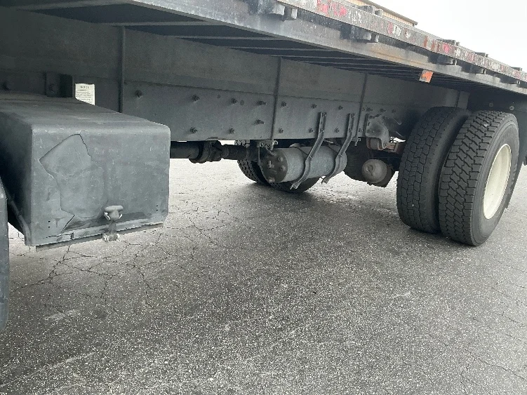 2018 Freightliner M2 106 - image 5