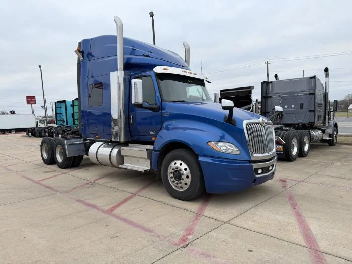 2020 International LT in Lowell, AR — photo 8
