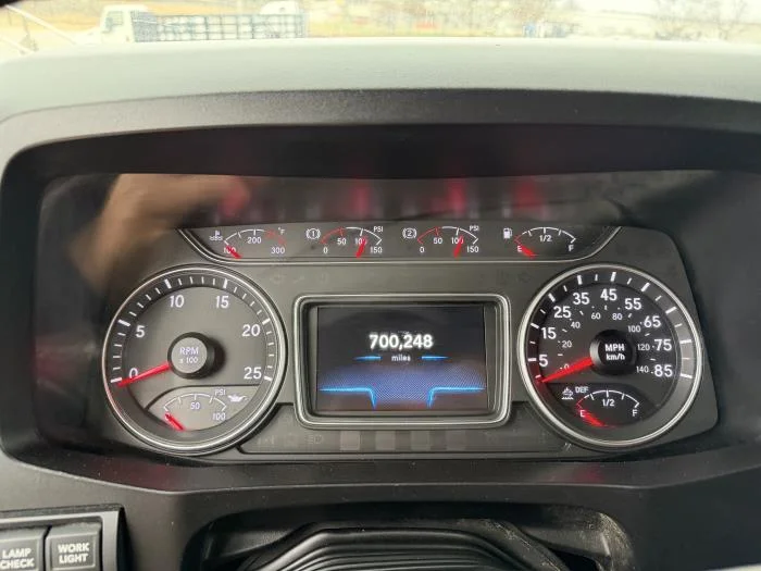 2020 International LT in Lowell, AR — photo 13