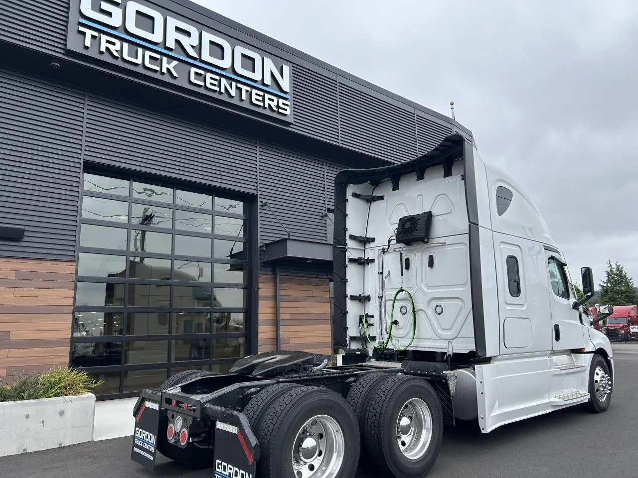 2027 Freightliner Cascadia in Mount Vernon, WA — photo 5