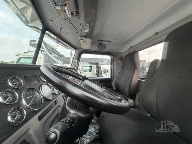 2020 Peterbilt 389 in GA — photo 6