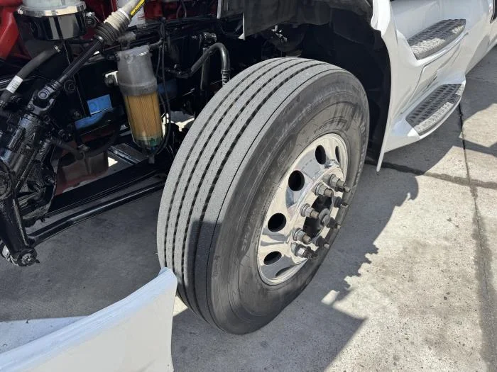 2022 Peterbilt 579 - image 15