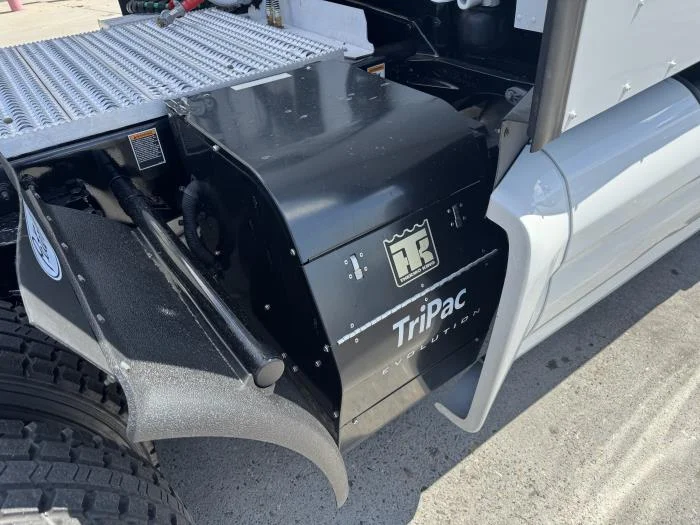 2022 Peterbilt 579 - image 13