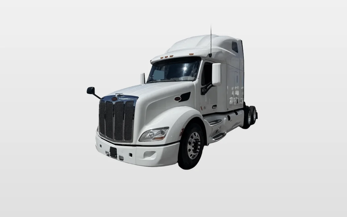 2022 Peterbilt 579 - image 1