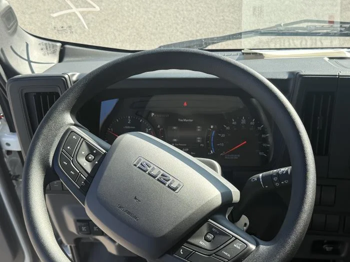 2026 Isuzu NPR - image 12
