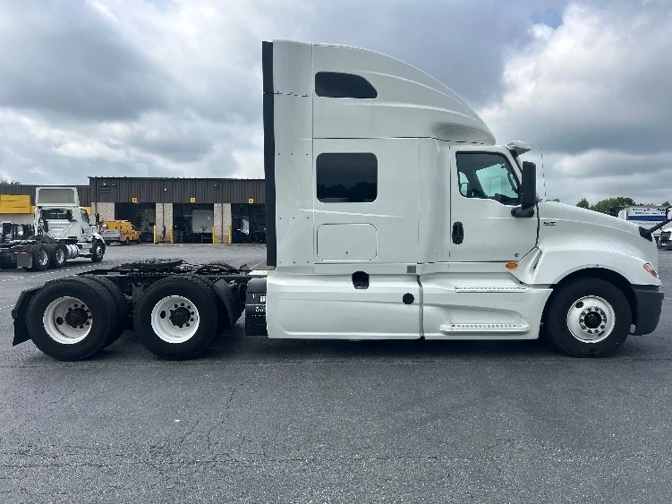 2020 International LT in Greensboro, NC — photo 8