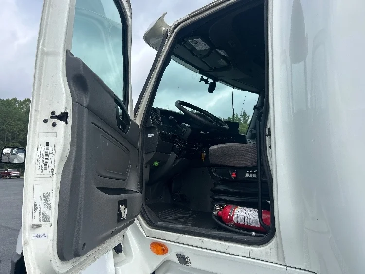 2020 International LT in Greensboro, NC — photo 9