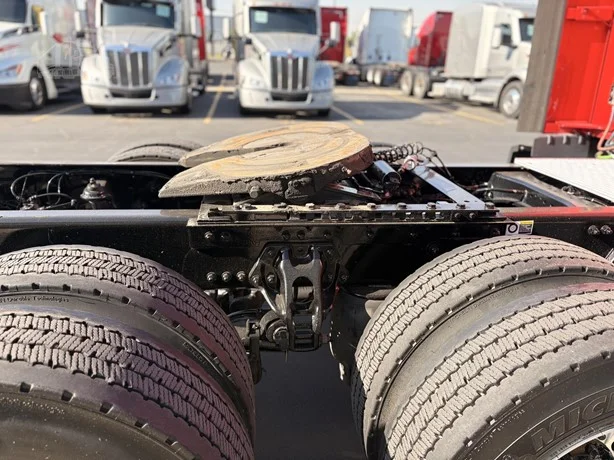 2023 Kenworth T680 in Salt Lake City, UT — photo 8