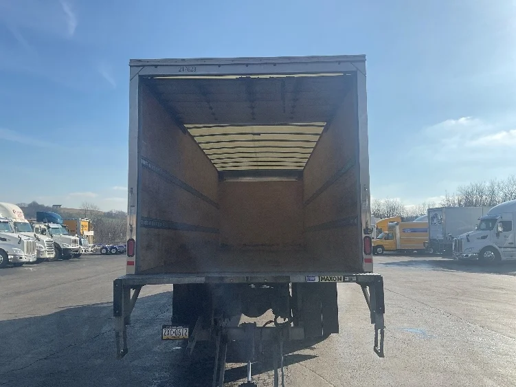 2023 Freightliner M2 106 in Akron, OH — photo 8