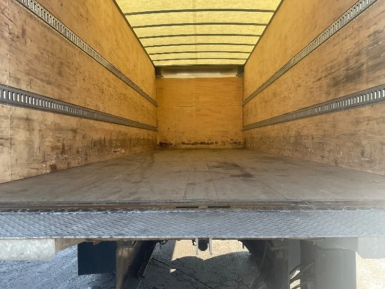 2023 Freightliner M2 106 in Akron, OH — photo 10
