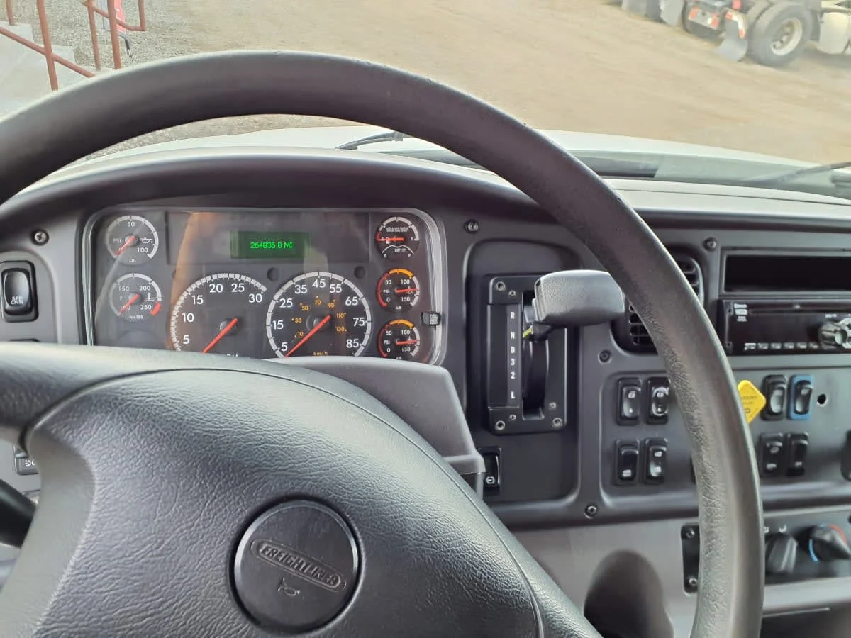 2018 Freightliner M2 106 in Commerce City, CO — photo 14
