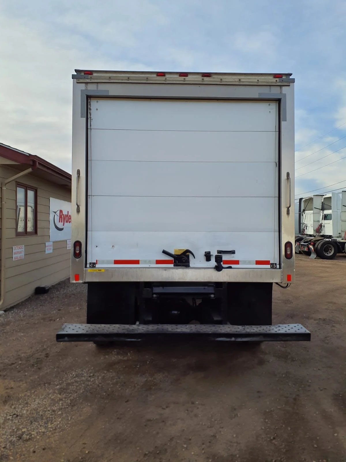 2018 Freightliner M2 106 in Commerce City, CO — photo 5