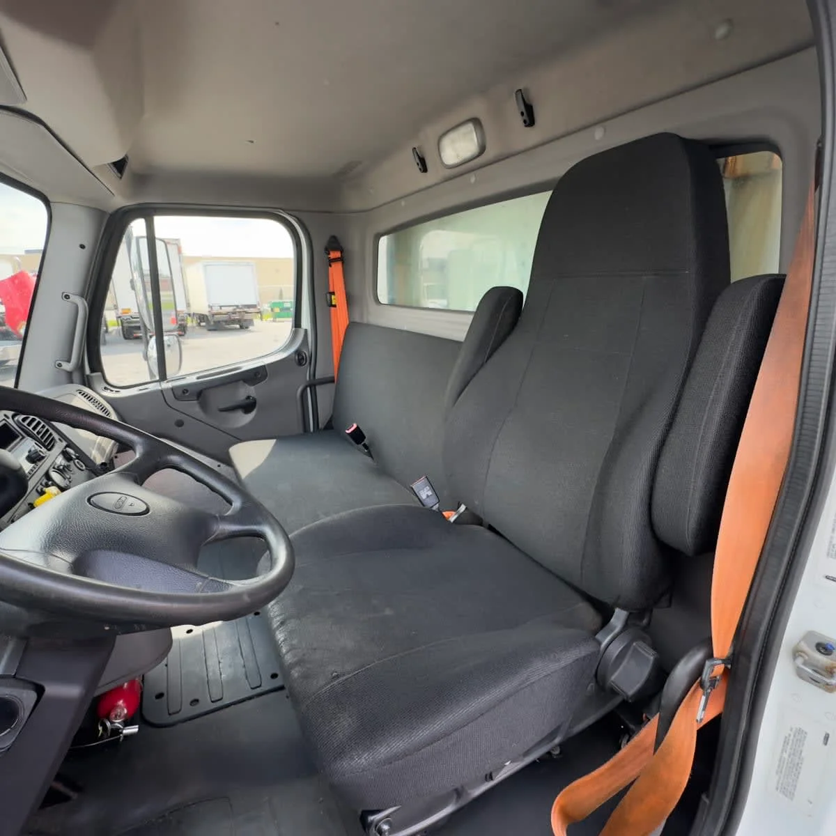 2019 Freightliner M2 106 in Syracuse, NY — photo 8