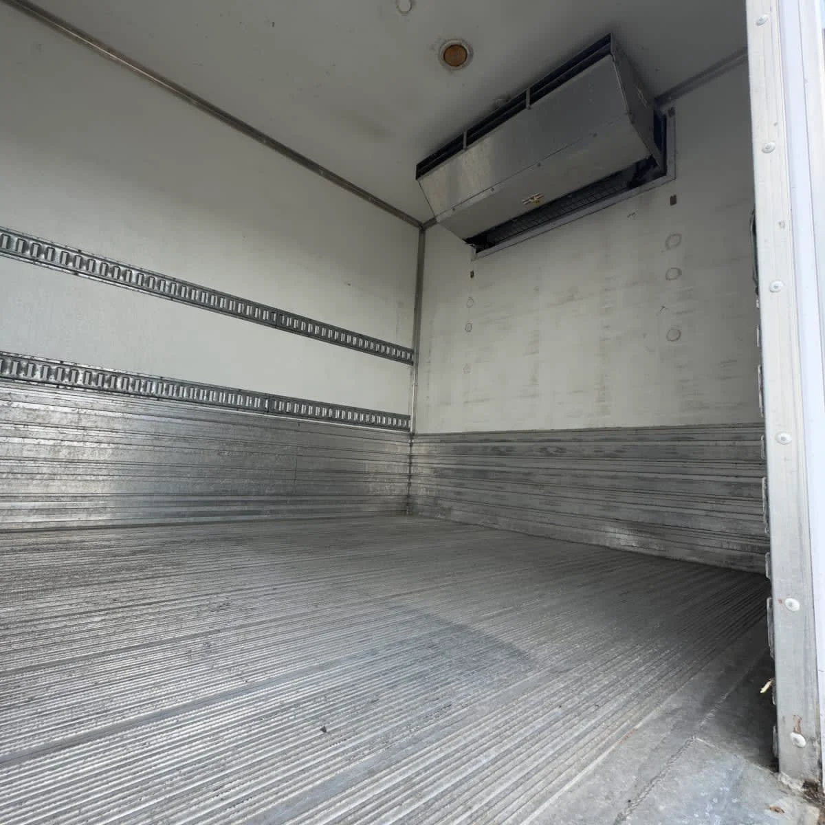 2019 Freightliner M2 106 in Syracuse, NY — photo 14
