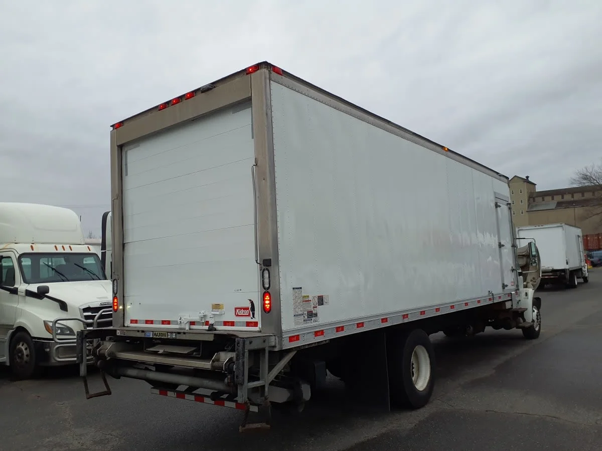 2018 International 4300 in Springfield, MA — photo 4