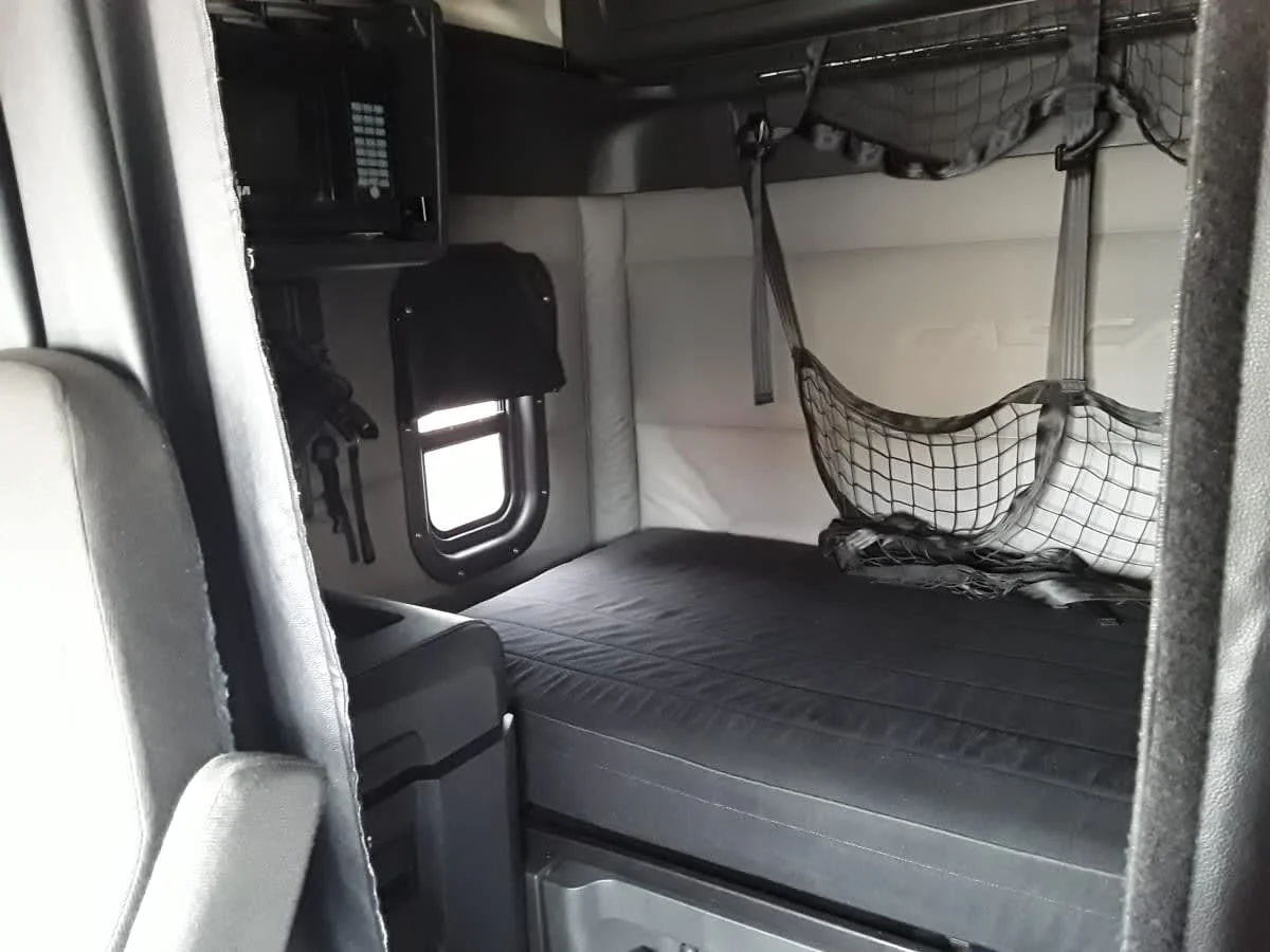 2020 Freightliner Cascadia in Allentown, PA — photo 11