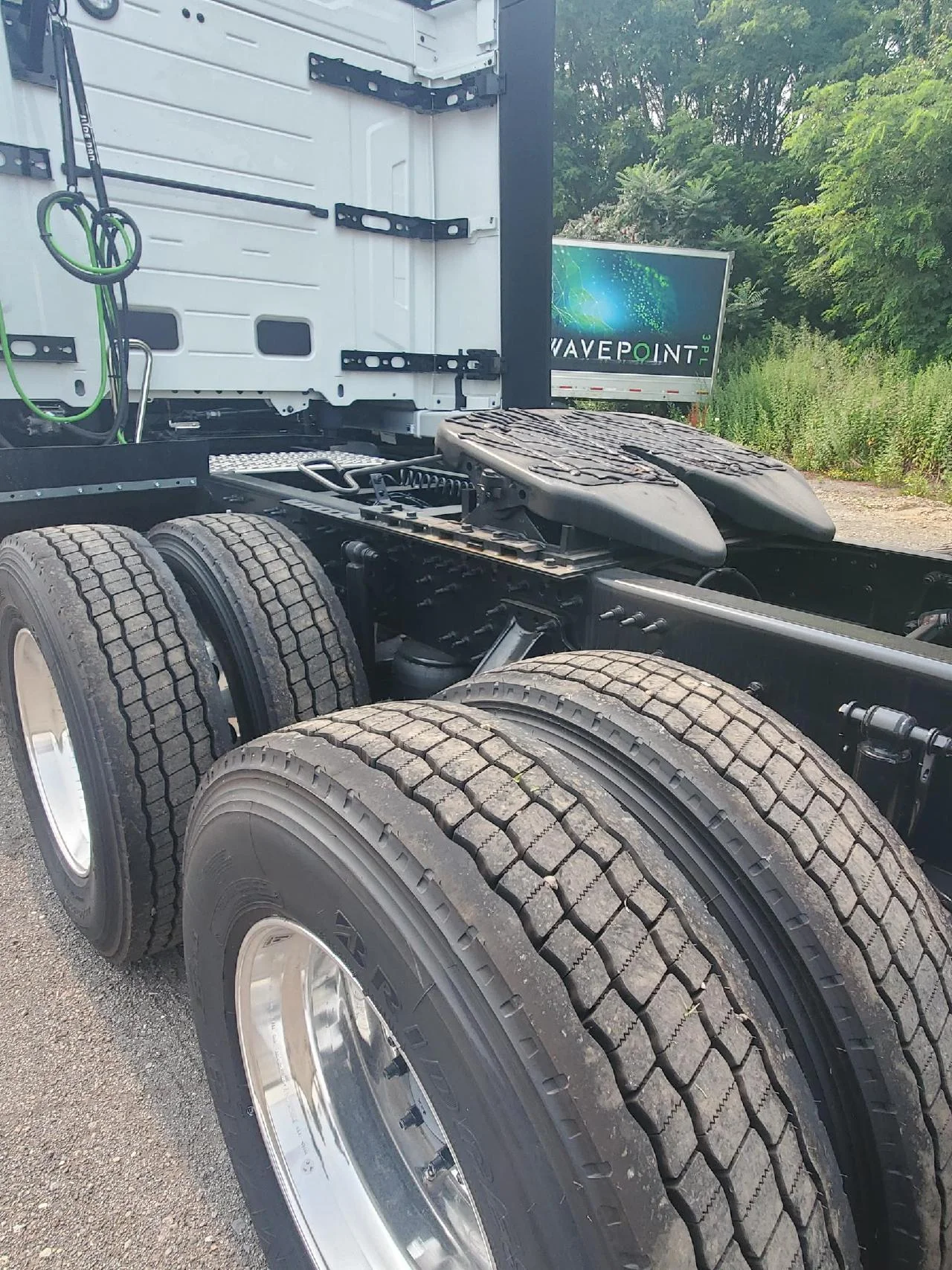 2026 Volvo VNL 860 in Erie, PA — photo 5