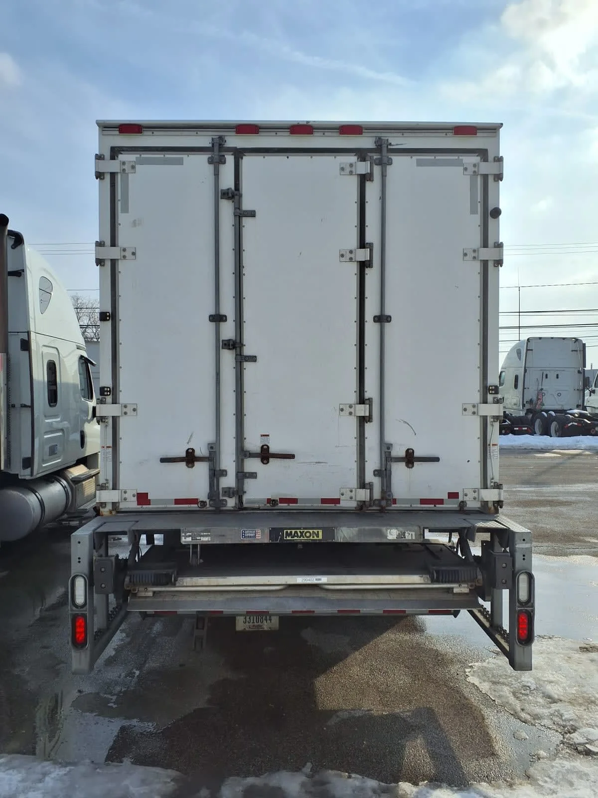 2020 Freightliner M2 106 in Cleveland, OH — photo 5