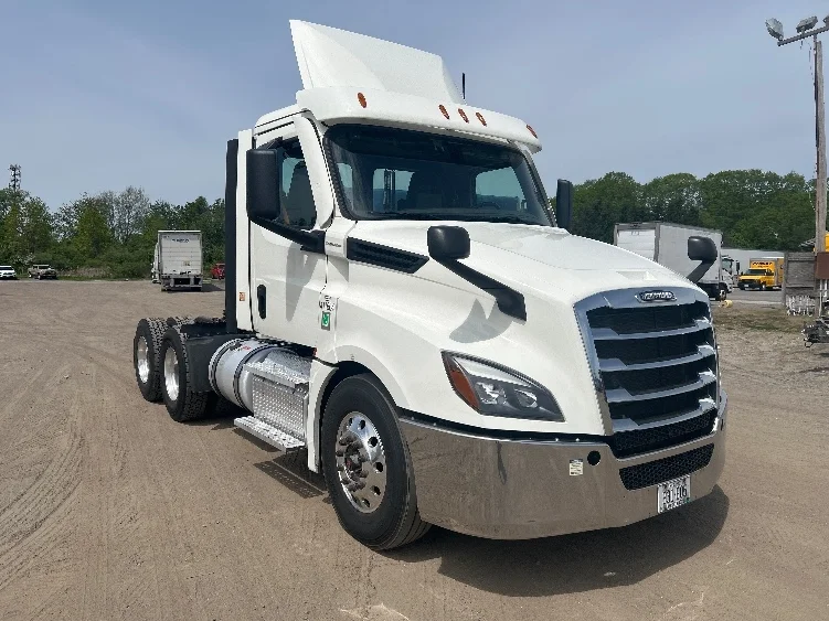 2022 Freightliner Cascadia