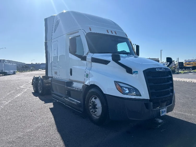 2023 Freightliner Cascadia in West Sacramento, CA