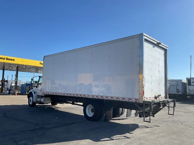 2020 International MV - image 6