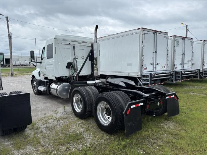 2021 International LT — photo 7