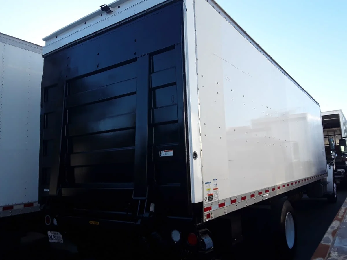 2021 Freightliner M2 106 - image 4