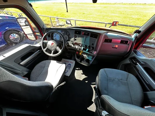 2022 Kenworth T680 in Joplin, MO — photo 23
