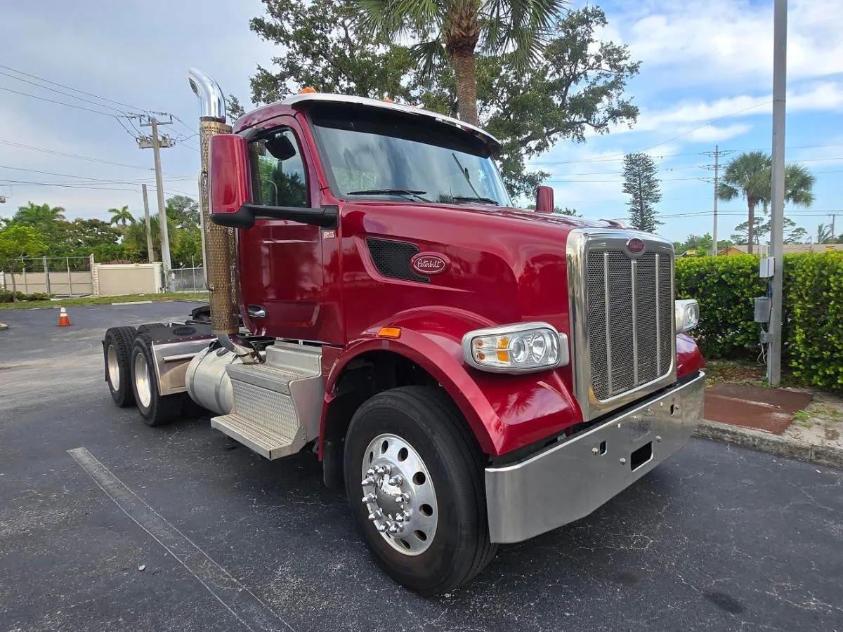 2023 Peterbilt 567 in Fort Lauderdale, FL — photo 12